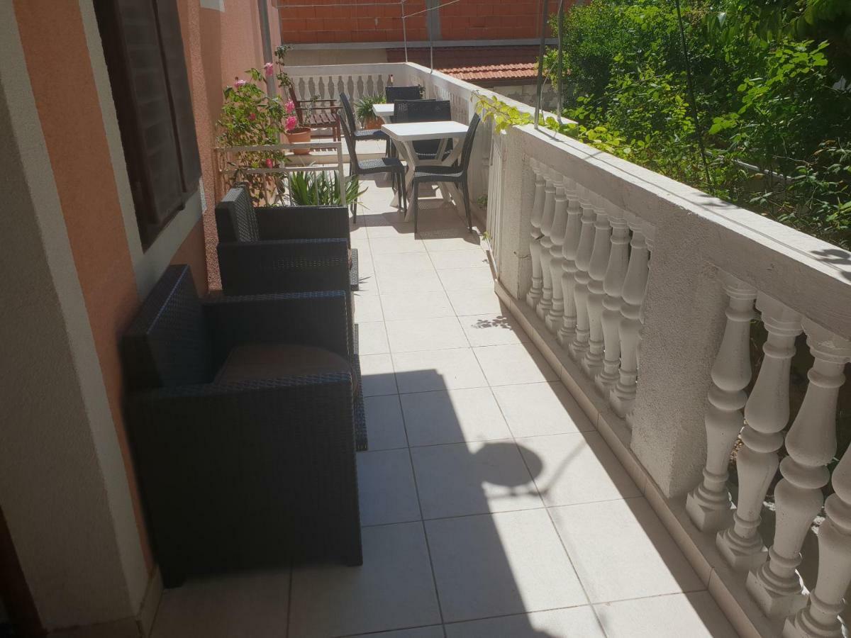 Guest House Alisa Hvar Town Zewnętrze zdjęcie