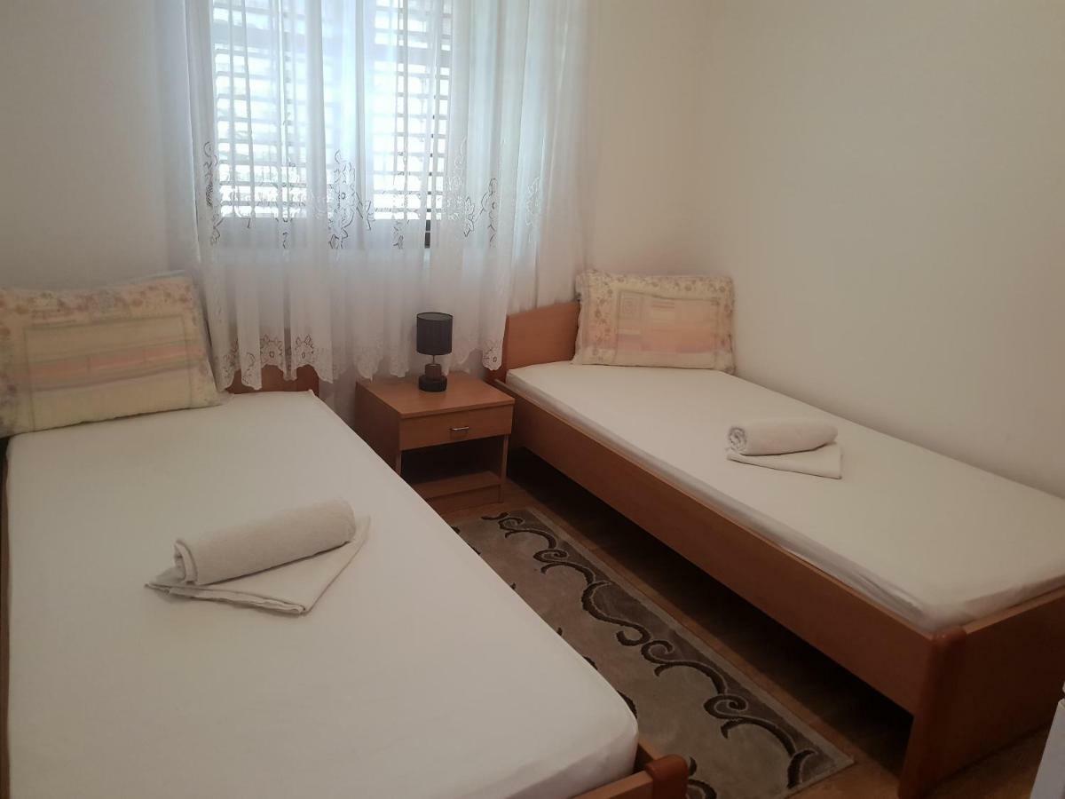 Guest House Alisa Hvar Town Zewnętrze zdjęcie