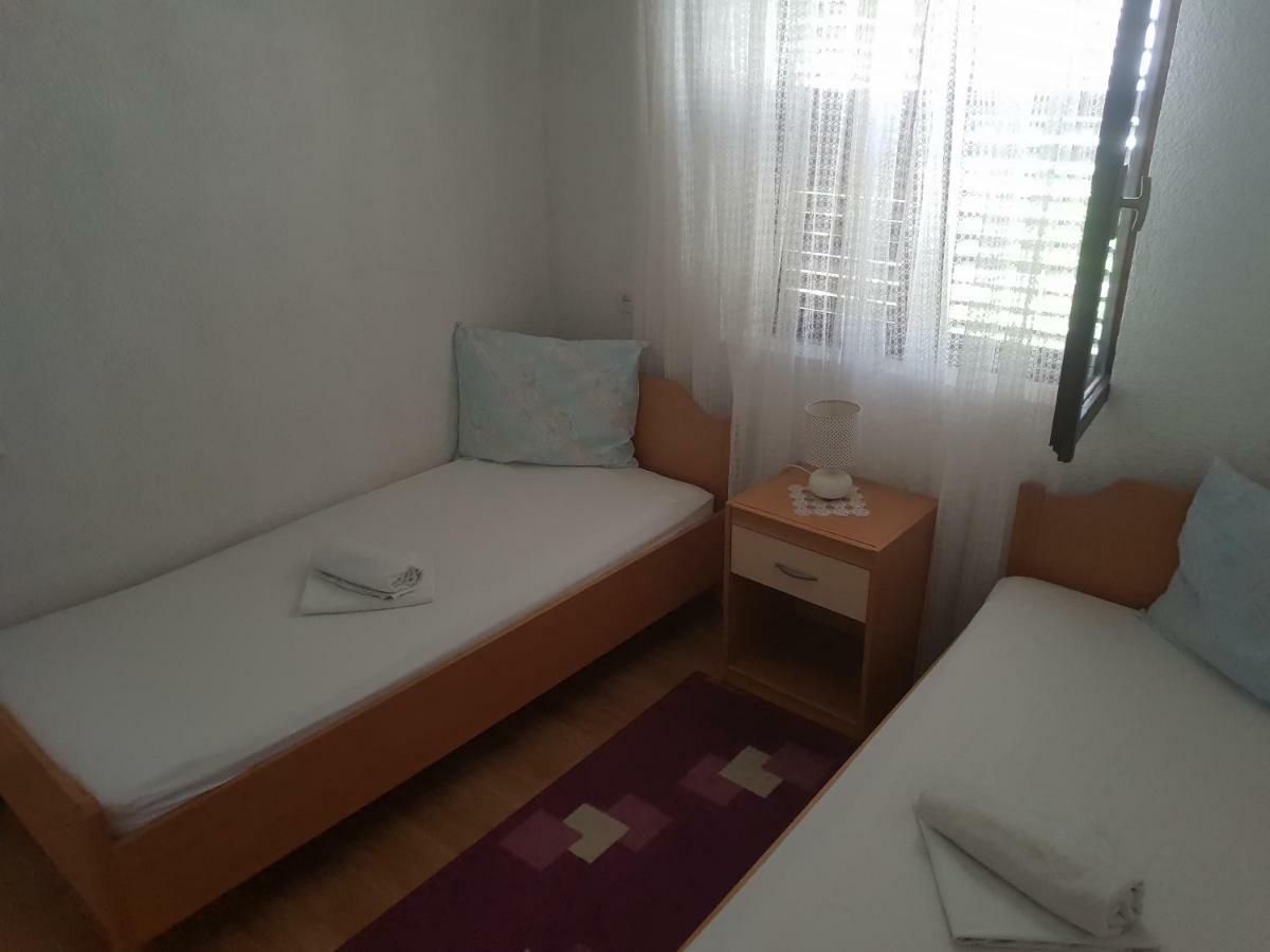 Guest House Alisa Hvar Town Zewnętrze zdjęcie